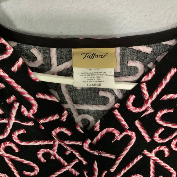 Stafford Scrub Top, Size XL - Picture 2 of 2